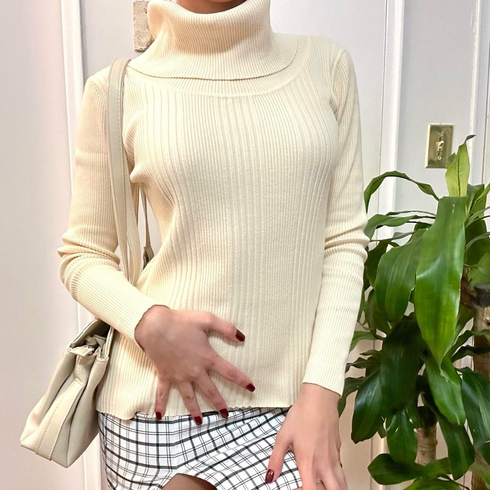 Vintage Ribbed Turtleneck Sweater Cream Size Small